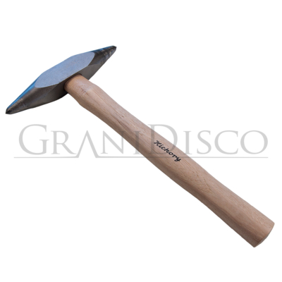 Pico Widia Escultor 800 gr. Con Mango Madera